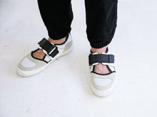 Load image into Gallery viewer, SPINGLE MOVE SPM-1010 White