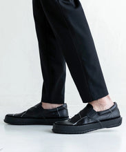 Load image into Gallery viewer, Japanese handcrafted Spingle SP 1044 Black leather shoes with abrasion resistant sole and sleek silhouette