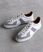 Load image into Gallery viewer, Japanese handcrafted Spingle SP 1047 White leather shoes with abrasion resistant sole and sleek silhouette