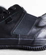 Load image into Gallery viewer, Handmade Japanese SPINGLE SP 442 Black Black sneakers featuring premium leather and modern design
