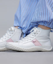 Load image into Gallery viewer, Handmade Japanese SPINGLE SP 6155 Black sneakers featuring premium leather and modern design