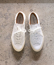 Load image into Gallery viewer, SP-1034 White - Spingle Move Manila