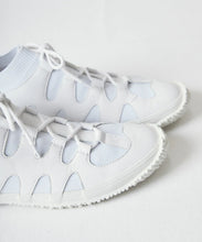 Load image into Gallery viewer, SP-1503 White - Spingle Move Manila
