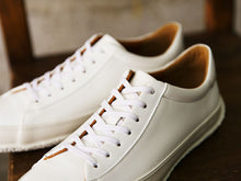 Load image into Gallery viewer, SPINGLE MOVE SPM-391 White - Spingle Move Manila