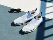 Load image into Gallery viewer, SPINGLE MOVE SPM-528 White - Spingle Move Manila