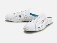 Load image into Gallery viewer, Japanese handcrafted Spingle Move SPM 721 White Blue kangaroo leather shoes with abrasion resistant sole and sleek silhouette
