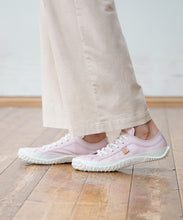 Load image into Gallery viewer, Japanese handcrafted Spingle SP 110 Light Pink kangaroo leather shoes with abrasion resistant sole and sleek silhouette

