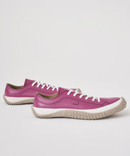 Load image into Gallery viewer, Japanese handcrafted Spingle SP 110 Lavander leather shoes with abrasion resistant sole and sleek silhouette

