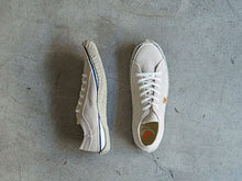 Load image into Gallery viewer, Japanese handcrafted Spingle SP 141 Light Gray kangaroo leather shoes with abrasion resistant sole and sleek silhouette
