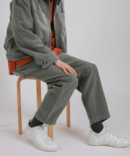 Load image into Gallery viewer, Handmade Japanese SPINGLE SP 1503 White sneakers with unique knit texture and durable sole
