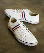 Load image into Gallery viewer, Japanese handcrafted Spingle SP 168 Tricolor kangaroo leather shoes with abrasion resistant sole and sleek silhouette
