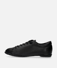 Load image into Gallery viewer, Japanese handcrafted Spingle SP 1822 Black kangaroo leather shoes with abrasion resistant sole and sleek silhouette
