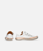 Load image into Gallery viewer, Handmade Japanese SPINGLE SP 211 White sneakers featuring premium leather and modern design
