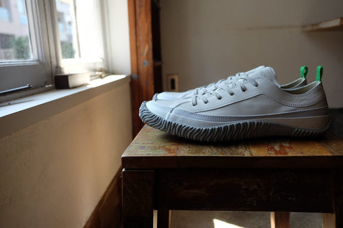 Handmade Japanese SPINGLE SP 241 Ink Ivory sneakers featuring premium leather and modern design