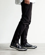 Load image into Gallery viewer, Handmade Japanese SPINGLE SP 442 Black sneakers featuring premium leather and modern design
