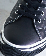 Load image into Gallery viewer, Handmade Japanese SPINGLE SP 442 Black sneakers featuring premium leather and modern design
