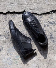 Load image into Gallery viewer, Handmade Japanese SPINGLE SP 442 Black Black sneakers featuring premium leather and modern design
