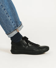 Load image into Gallery viewer, Handmade Japanese SPINGLE SP 442 Black Black sneakers featuring premium leather and modern design
