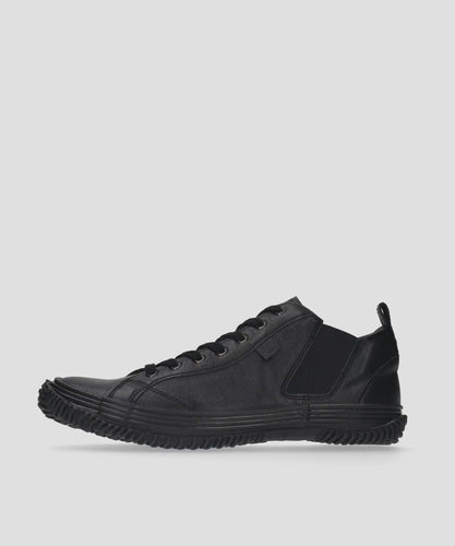 Handmade Japanese SPINGLE SP 442 Black Black sneakers featuring premium leather and modern design