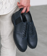 Load image into Gallery viewer, Handmade Japanese SPINGLE SP 6155 Navy sneakers featuring premium leather and modern design
