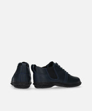 Load image into Gallery viewer, Handmade Japanese SPINGLE SP 6155 Navy sneakers featuring premium leather and modern design
