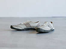 Load image into Gallery viewer, Japanese handcrafted Spingle Move SPM 1002 Gray kangaroo leather shoes with abrasion resistant sole and sleek silhouette
