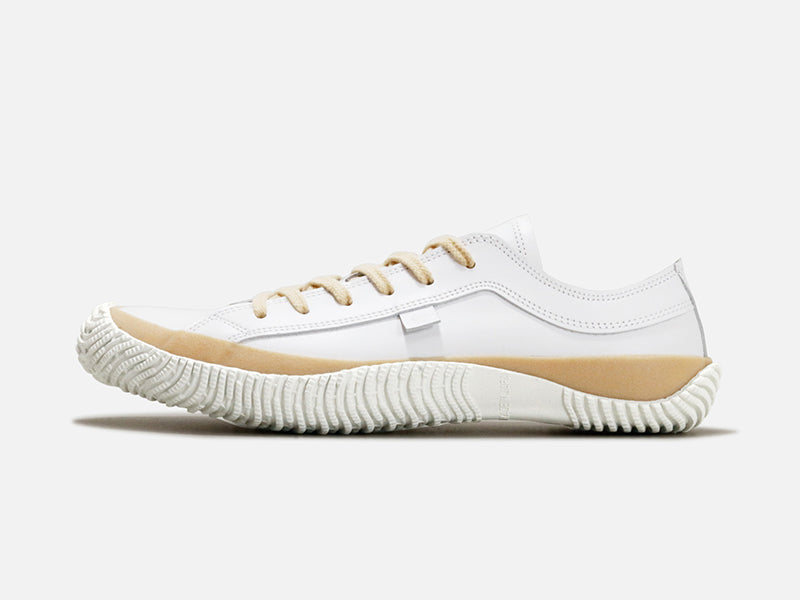 Japanese handcrafted Spingle Move SPM 101 Cow Leather Sneakers with abrasion resistant sole and sleek silhouette