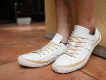 Load image into Gallery viewer, Japanese handcrafted Spingle Move SPM 101 Cow Leather Sneakers with abrasion resistant sole and sleek silhouette
