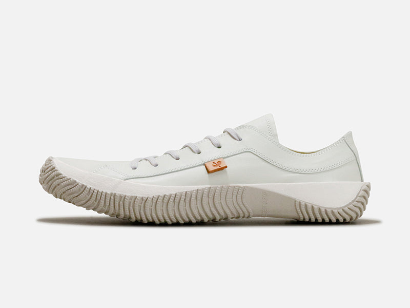 Shop Classic Japanese Leather Sneakers – Spingle