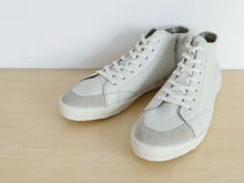 Load image into Gallery viewer, SPINGLE MOVE SPM-356 White - Spingle Move Manila
