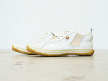 Load image into Gallery viewer, SPINGLE MOVE SPM-442 White/ Beige - Spingle Move Manila
